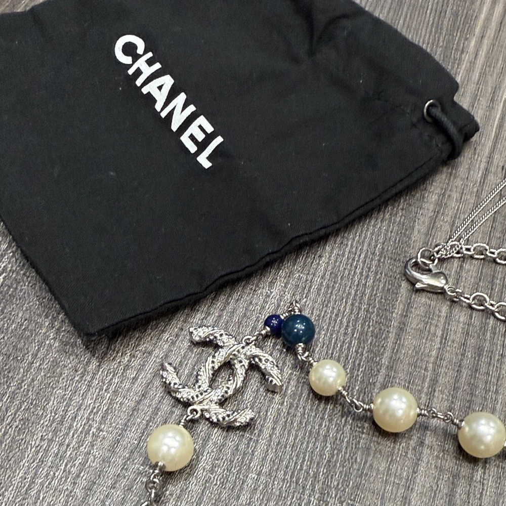 CHANEL Silver and Pearl Necklace with Blue Accents - Picture 2 of 6